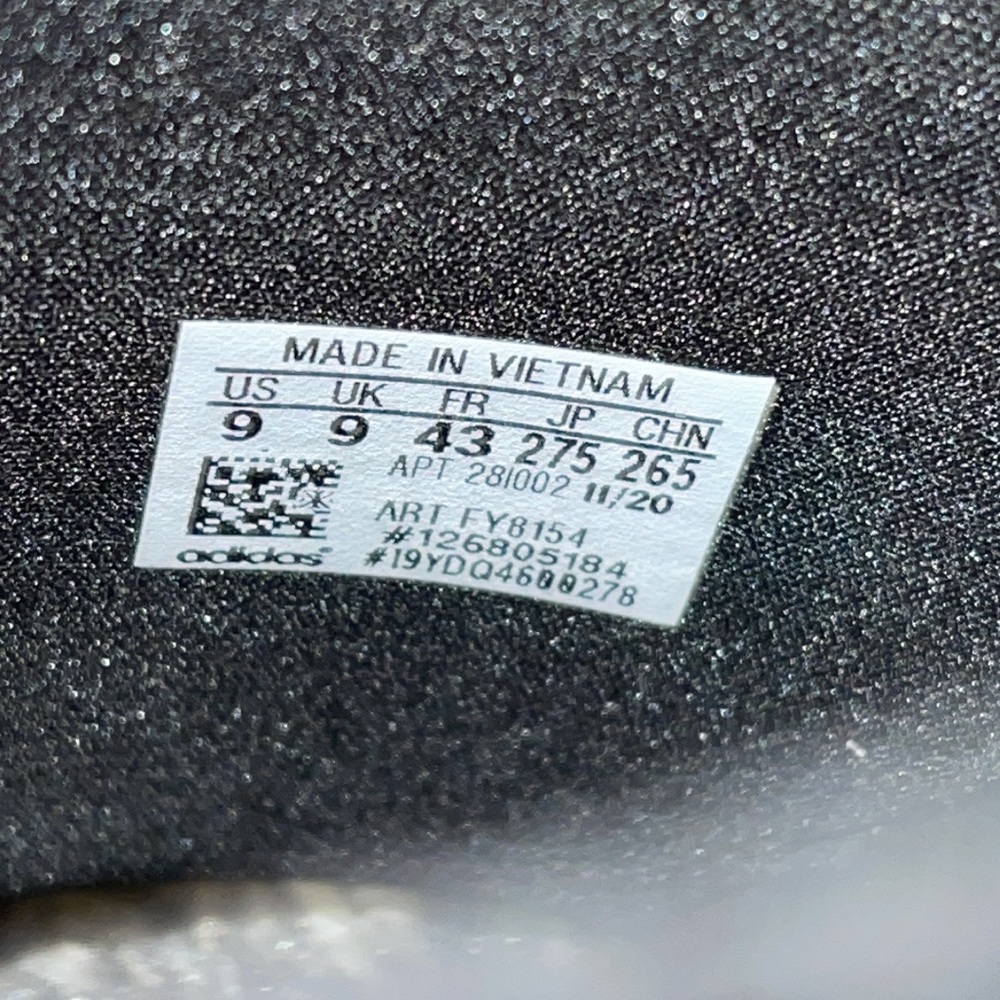 New ADIDAS ADILETTE BOOST Slides in Black - Picture 14 of 16